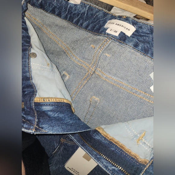 NWT GOOD AMERICAN Jeans - Picture 9 of 9